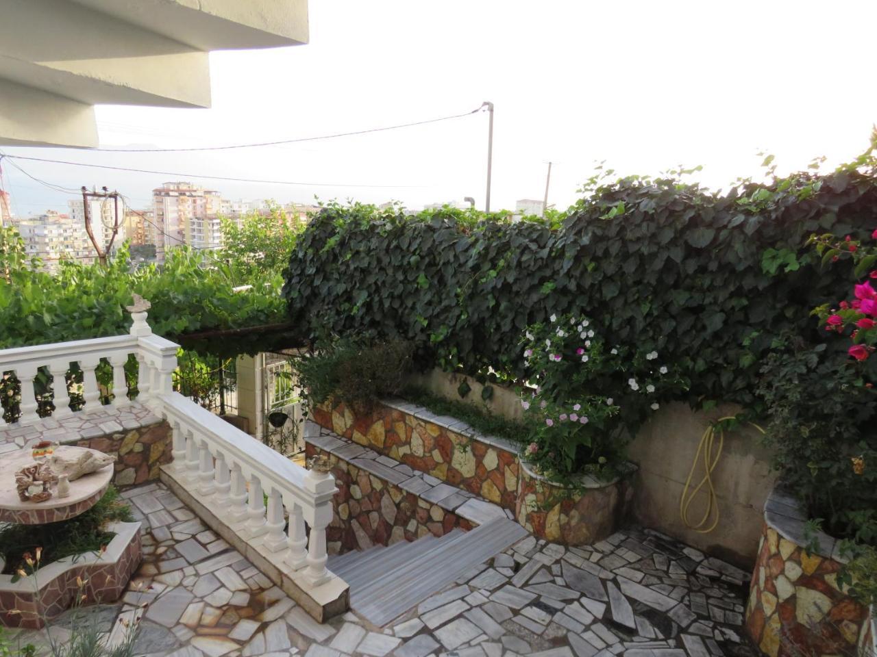 Vila Floban & Mirdar Koshi ซารานเดอ ภายนอก รูปภาพ